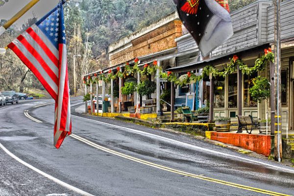 The gold country town of Amador City after a light rain at Christmas time.
